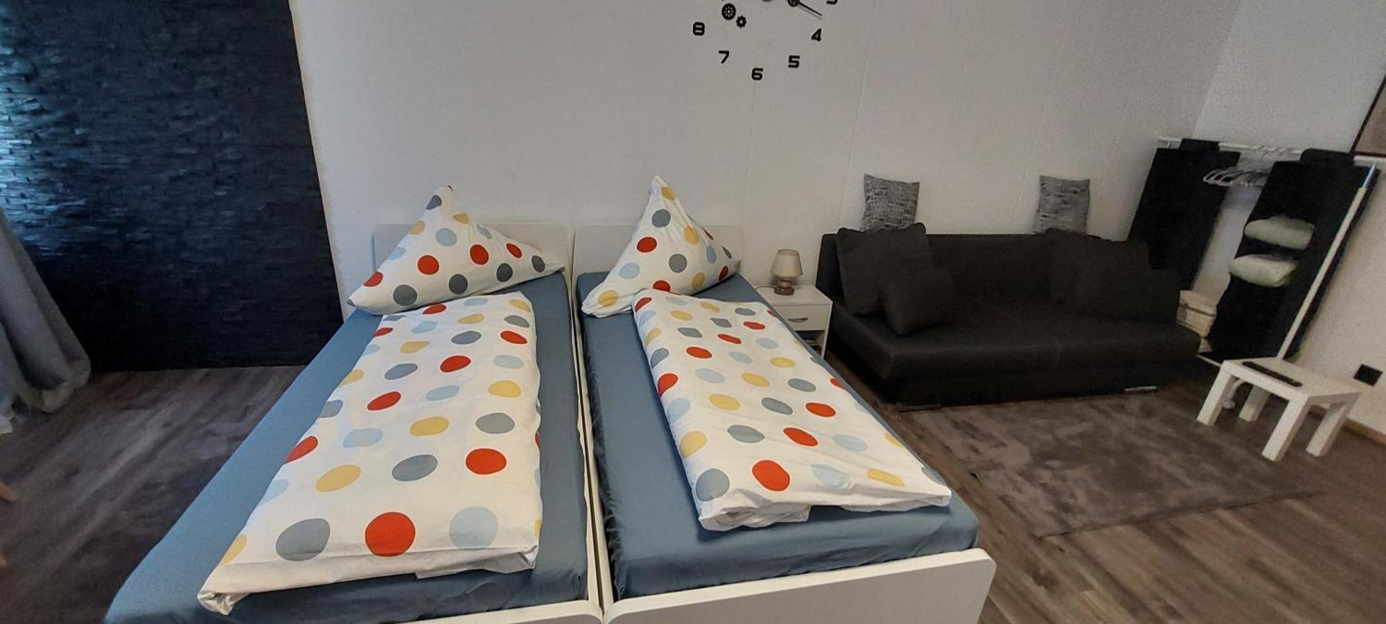 Fewo1&Frisch Renovierte Wohnung บาดวัวร์ซัค ภายนอก รูปภาพ